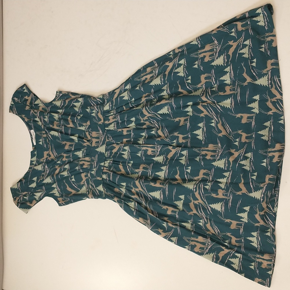 Quality Midi Dress Deer Forest Print Feminine Cap Sleeve Emily and Fin London UK - Picture 11 of 15